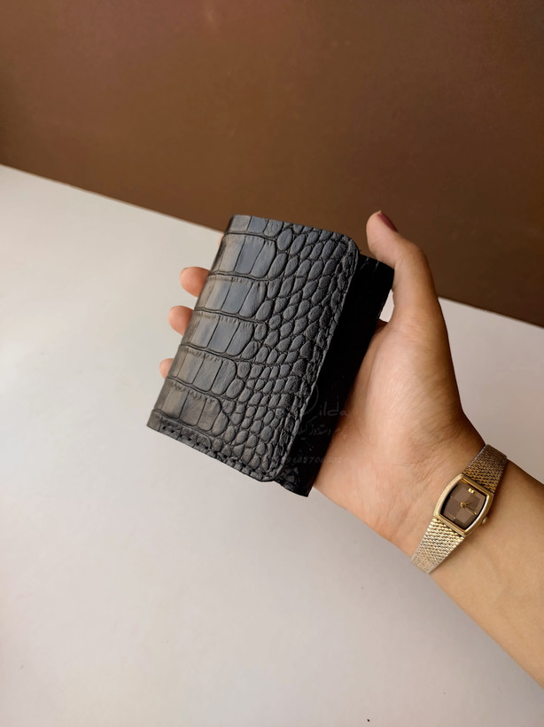 کیف پول جیبی چرم طبیعی گاوی کاملاً دستدوز